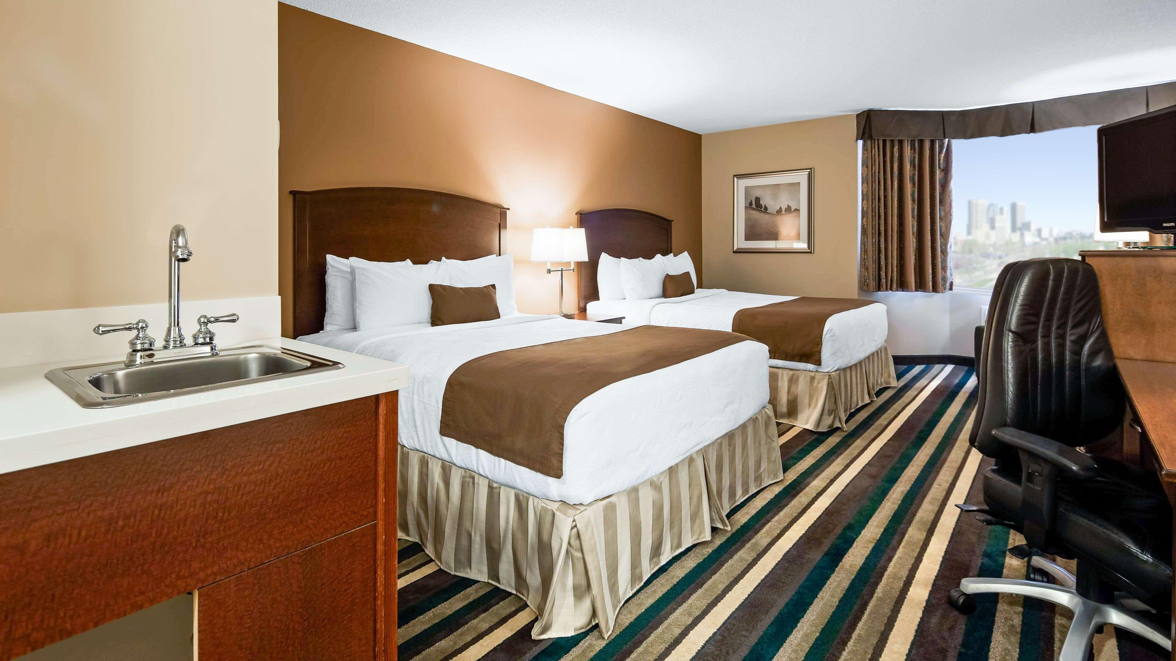Hotel Western Airport 3*