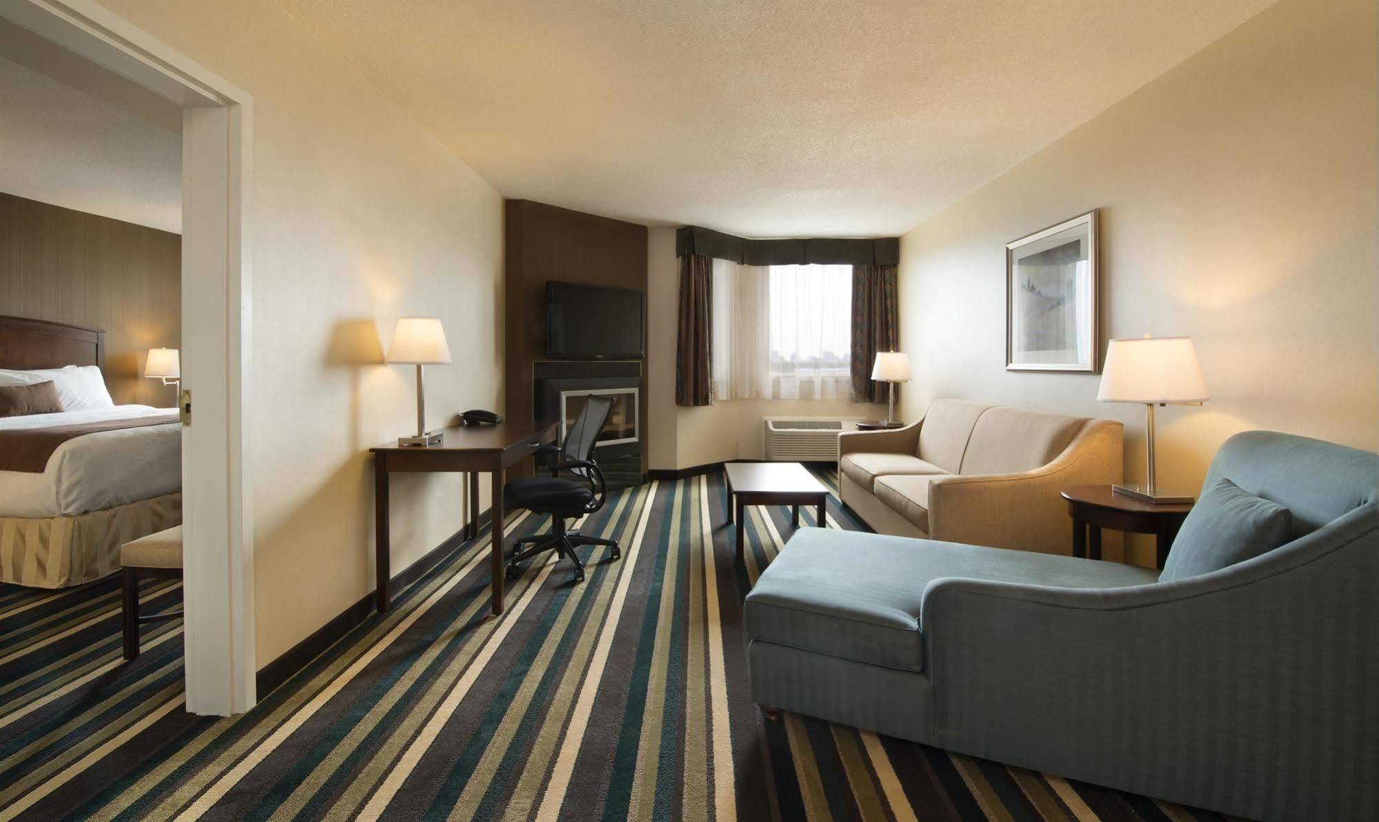Western Airport Hotel
