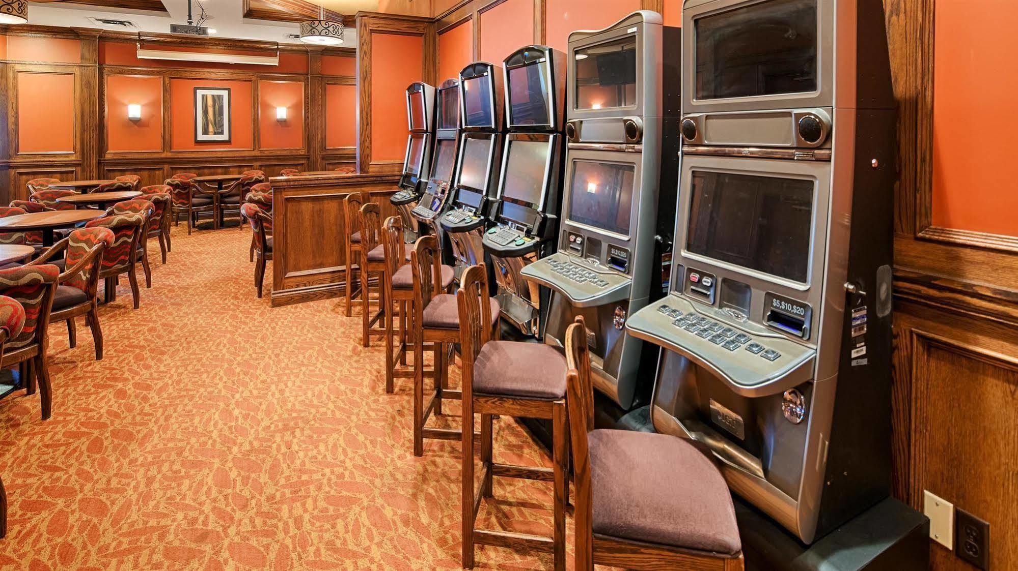 Hotel Western Airport 3*